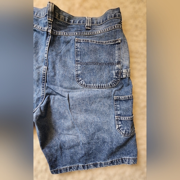 ​Wrangler Rugged Wear Authentic Issue Denim Cargo Shorts Men's Size 42 Workwear - Picture 8 of 10
